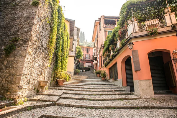 Amazing Old Narrow Street Bellagio Con Tiendas Italia Europa Famosa — Foto de Stock