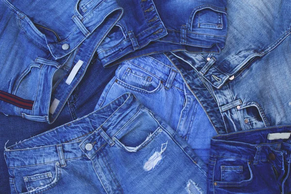 Yığın kot arka plan. Denim doku.