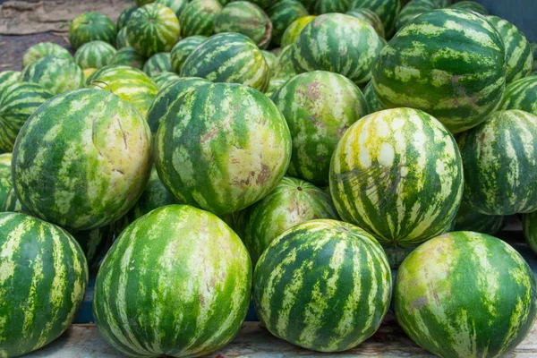 Summer'ın en popüler meyve. Türkiye'de çoğunlukla 