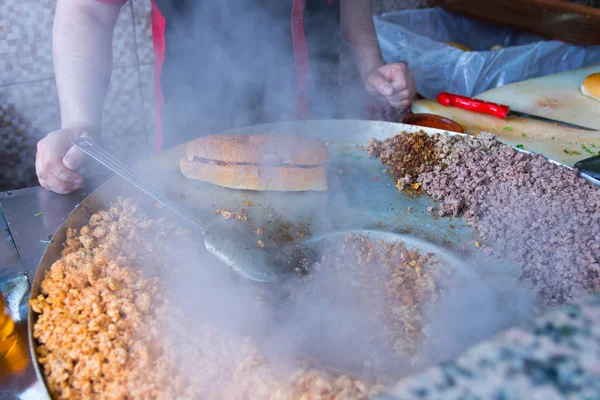 Tantuni Est Plat Épicé Base Viande Bœuf Agneau Frite Huile — Photo