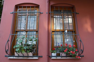Korkuluk windows. Çok süslü
