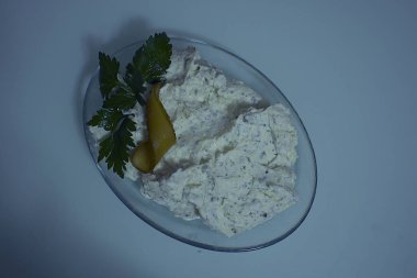 İştah açıcı, sarımsak ve yoğurt. ve nane