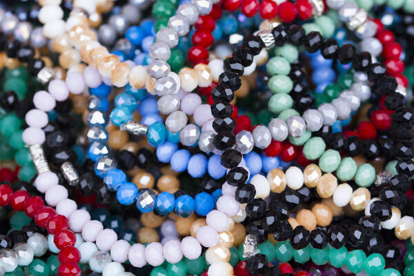 цветные четки background.it остается в объеме
