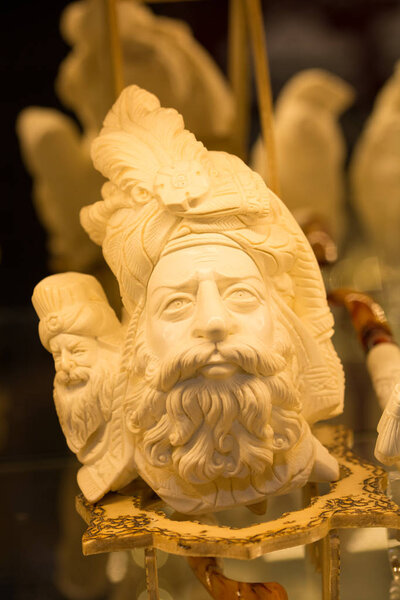 meerschaum tobacco pipe in the form of sculptures. Almost all of meerschaum is removed from Eskisehir / Turkey. master craftsmanship
