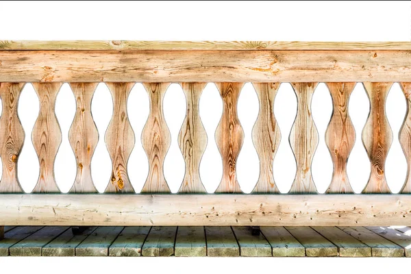 Çam korkuluk rustik bir evde beyaz bir arka plan karşı izole parçası