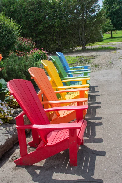 Üst üste göstermek için renkli cam, ahşap, Bahçe Sandalye