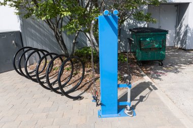 Bakım bisikletçileri anahtarları ve pompa