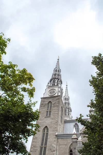 Church Dome Against a Cloudy Sky — Stock Photo, Image