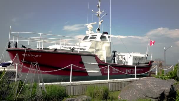 Gran Barco Amarrado Bahía Para Grandes Reparaciones — Vídeos de Stock