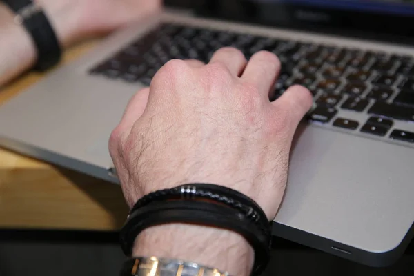Hands Typing Laptop Keyboard — Stock Photo, Image