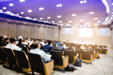 Auditorium hissedarlar toplantısı veya seminer etkinlik için bulanık.
