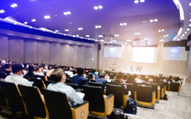 Auditorium hissedarlar toplantısı veya seminer etkinlik için bulanık.