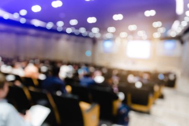 Auditorium hissedarlar toplantısı veya seminer etkinlik için bulanık.