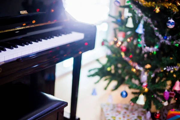 Piano Shine Christmas Tree Christmas Holiday Background New Year Holidays — Stock Photo, Image