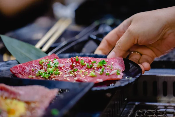 Говядина Вагью Японском Ресторане Гриле Избирательным Акцентом Сырое Мясо Приготовлено — стоковое фото