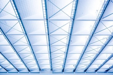 çatı modern binanın içinde ışık malzemeden yapılmıştır 