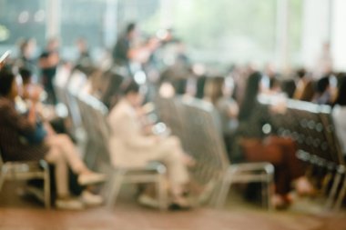 Auditorium hissedarlar toplantısı veya seminer etkinlik için bulanık