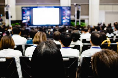 Auditorium hissedarlar toplantısı veya seminer etkinlik için bulanık 