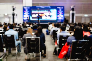 Auditorium hissedarlar toplantısı veya seminer etkinlik için bulanık 