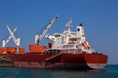 Okyanusta uluslararası kargo gemisi, yük taşımacılığı, S