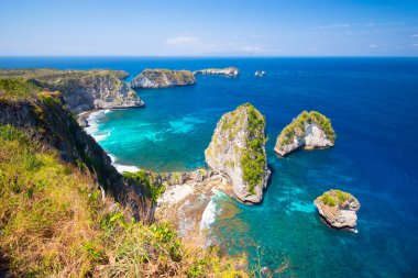 Nusa Batumategan ve Nusa Batupadasan - Bali yakınlarındaki Nusa Penida Adası, Endonezya.