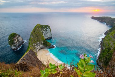 Nusa Penida Adası'ndaki Kelingking Plajı, Bali - Endonezya