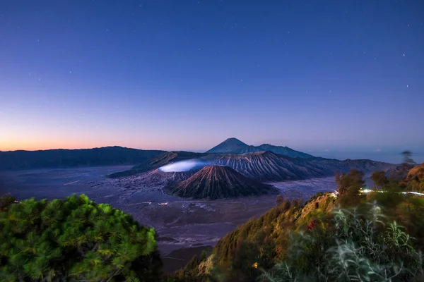 Wulkan Bromo-Bromo Tengger Semeru National Park, Jawa Wschodnia, Indonezja. — Zdjęcie stockowe