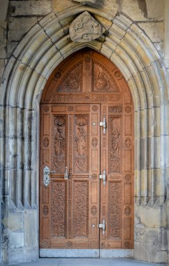 Çek Cumhuriyeti Prag kalesinde ortaçağ ön kapısı.