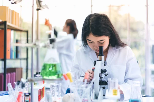 Young Scientist Looking Microscope Science Lab — Stock Photo, Image