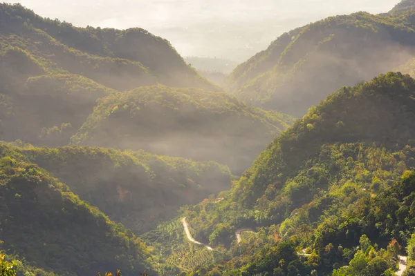 Hegyvidéki Tájak Ködös Borítással Monson Nézőpont Doi Angkhang Chiangmai Thaiföld — Stock Fotó