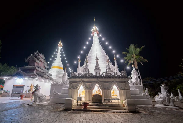 Noite Phra Que Doi Kong Templo Mae Hong Son Tailândia — Fotografia de Stock