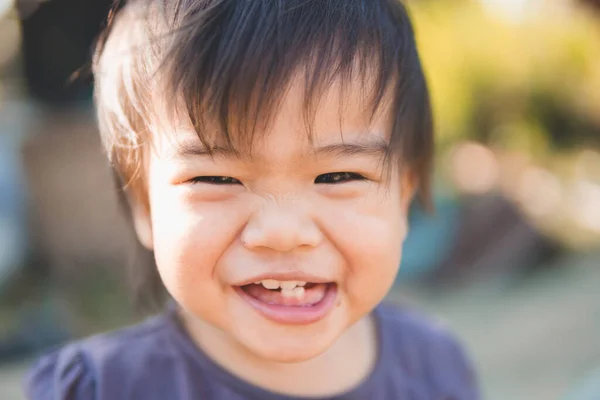 Retrato Asiático Bebê Menina — Fotografia de Stock