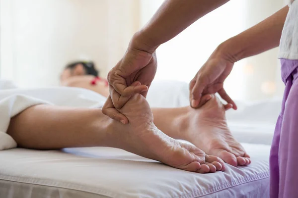 Massagem Nos Pés Uma Massagem Várias Partes Para Prevenir Tratar — Fotografia de Stock