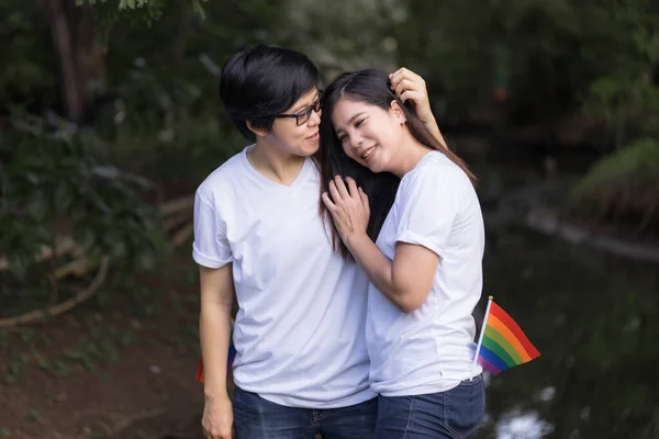 同性恋夫妇在公园里活动和休息度假 Lgbt概念 — 图库照片