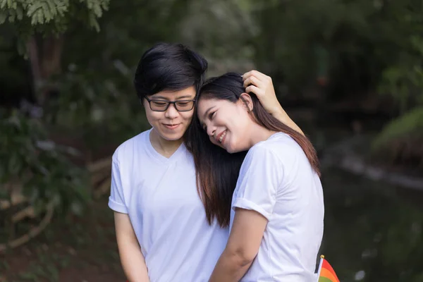 Casais Lésbicas Fazendo Atividades Descansando Parque Férias Conceito Lgbt — Fotografia de Stock