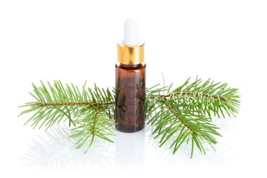 Çam esans. Çam yağı cam şişe için güzellik, Cilt Bakımı, sağlık. Alternatif Tıp