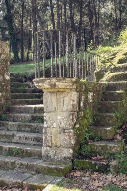 Açık minber granit taş bir kilise. Santiagino Monte, Padron, İspanya