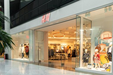H&M mağazası Cancelas olarak alışveriş merkezinde