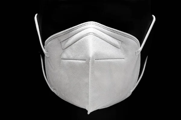 Kn95 Oder Ffp2 Gesichtsmaske Isoliert Auf Schwarzem Hintergrund Schutz Gegen — Stockfoto