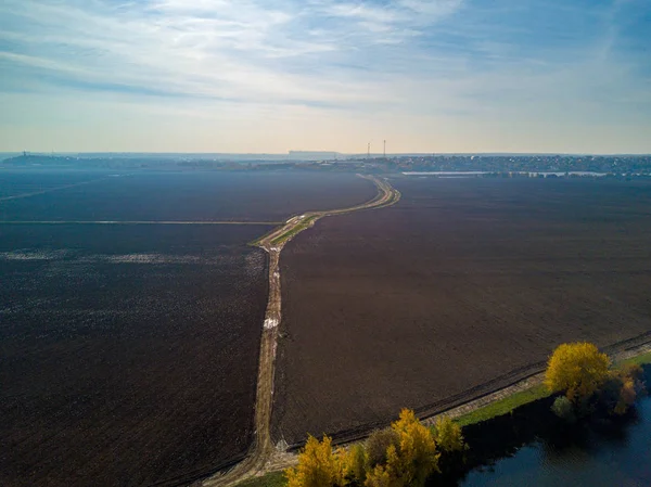 Robot görünümü Moskova Nehri yakınındaki Dzerzhninsky City Moscow Region adlı / Rusya