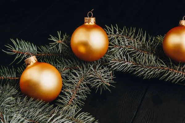 Navidad Año Nuevo Decoraciones Juguete Bola Oro Rama Árbol Piel — Foto de Stock