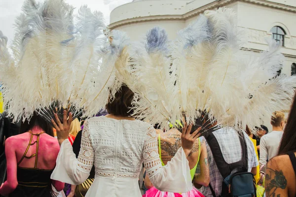 Kyjev, Ukrajina, 06.23.2019. Přehlídka LGBT, pochod rovnosti za práva gayů, lesbijců, transvestitů. Gender nebinární lidé bojují za práva — Stock fotografie