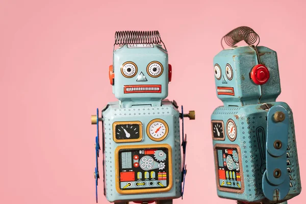 Klasik robot teneke oyuncak.
