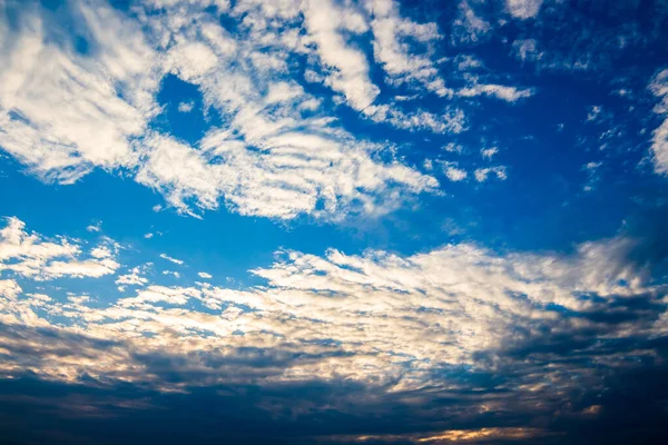 Céu Dramático Colorido Com Nuvem Pôr Sol — Fotografia de Stock