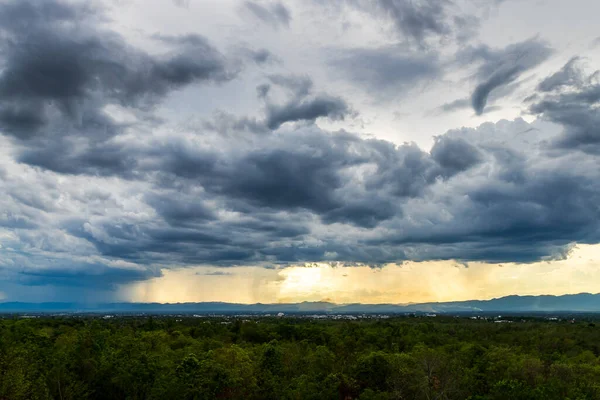 Mennydörgés Vihar Eső Felhők — Stock Fotó