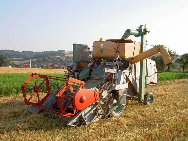 Harvester Cropped Field — Stock Photo, Image