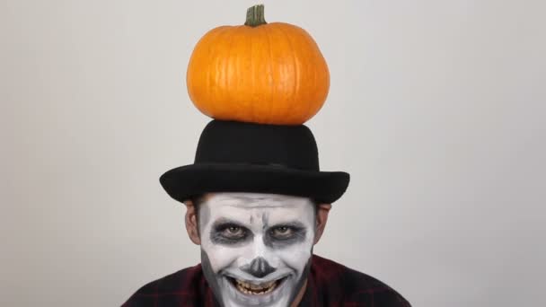 Terrible Man Clown Makeup Pumpkin His Head Grimaces Waves His — Stock Video