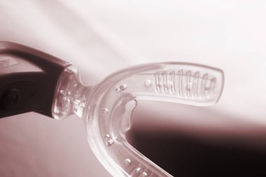 Köşeli ayraç diş aligner elektrik ortodontik düzleştirici Hızlandırıcı aygıt.