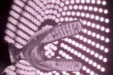 Köşeli ayraç diş aligner elektrik ortodontik düzleştirici Hızlandırıcı aygıt.