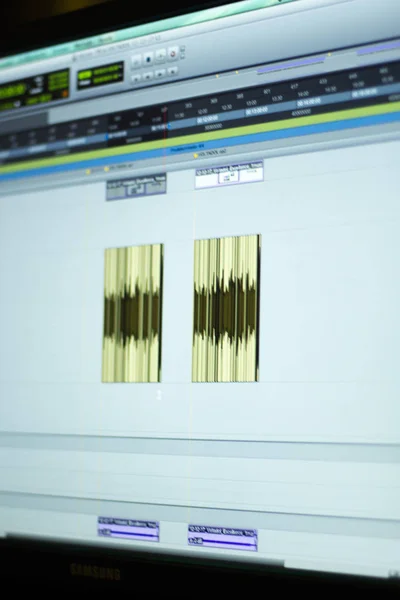 Цифровой Микширующий Экран Студии Используемый Микширования Голоса Пения Музыки — стоковое фото